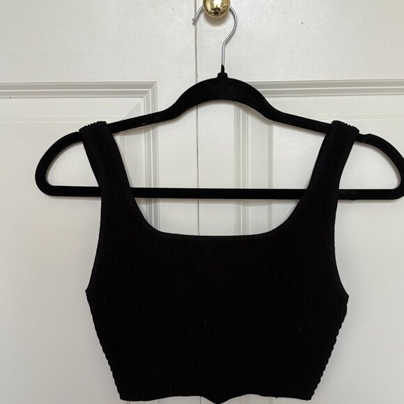 Aritzia Babaton Sculpt knit tank tops - Picture 3 of 4